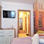 Vip Apartamenty Folk Residence