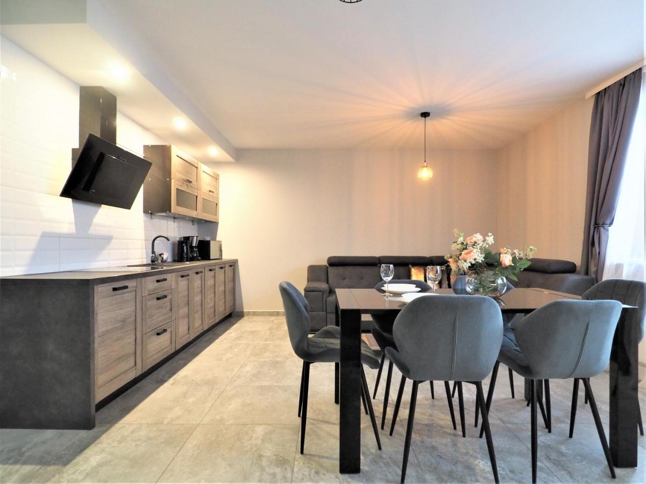 Vip Folk Apartment